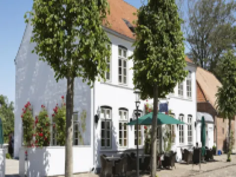 Schackenborg Slotskro Hotels in Tonder