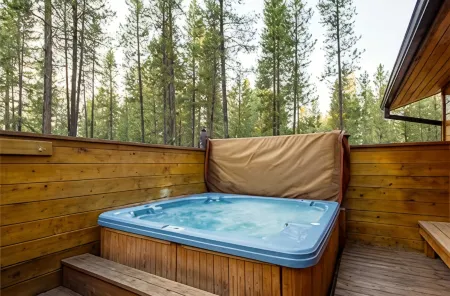 Charming Chalet with Private Hot Tub and Game Room - Cozy Retreat