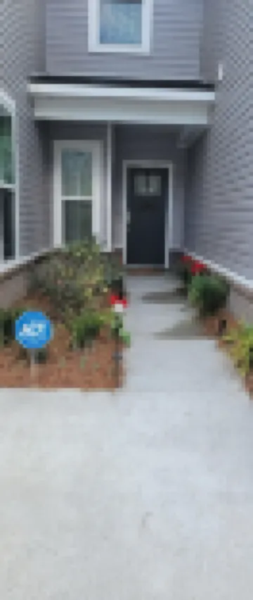 3-Bedroom Executive Rental Just 19 Minutes from River Street