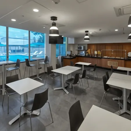 City Express by Marriott Hermosillo Expo Отели рядом с достопримечательностью «Museum of Popular Cultures of Sonora»