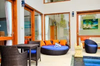 Villa Giuliana Hotels in Batu Layar