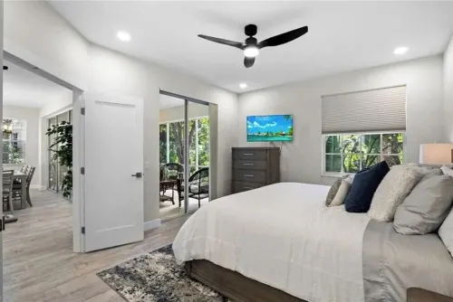 Luxurious Home Near the Beach. High-End Bonita Bay Gated Community