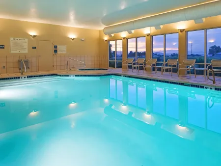 Comfort Inn & Suites Logan Near University Отели в г. Cache County