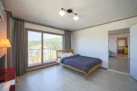 Goseong Dal Beach Pension Hotels near Delpino Ocean Play