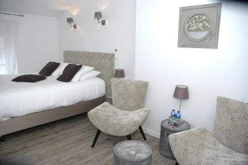 Un Hôtel En Ville - Beach