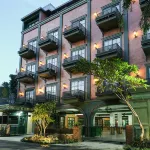 Nonies Huis Cibubur Gunadarma University F6周辺のホテル