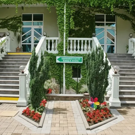 Парадиз Отели рядом с достопримечательностью «Имеретинский пляж»