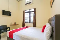 RedDoorz @ Hotel Surabaya Sumenep