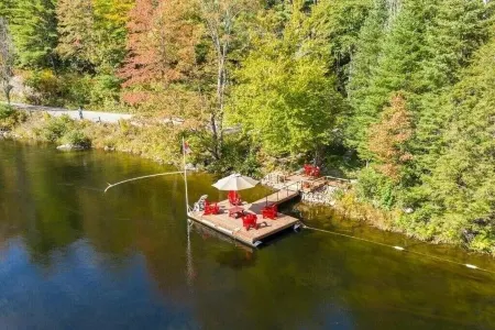 Pristine Cottage in beautiful surroundings Отели в г. Брейсбридж