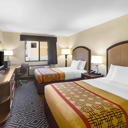 Travel Inn and Suites- Sikeston Miner I-55 Exit-67