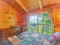 Cozy Mountain Cabin - Amazing View! Central heat/AC, fireplace, firepit