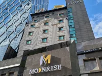 Yongin Hotel Moonrise โรงแรมใกล้สถานี Ori Station