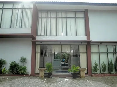 Jazz Hotel Palu Отели в г. 