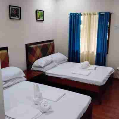 Room-serene Family Haven in Mambajao, Ph Rooms