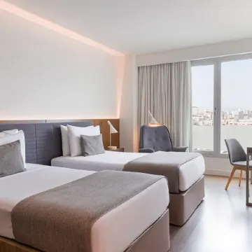 Dazzler by Wyndham Lima San Isidro