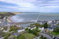 Brynawelon - Wonderful Sea and Harbour Views - 4-Star