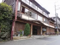 Tsutaya Ryokan - Hot Tub