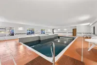 Country Inn & Suites by Radisson, Topeka West, KS - badewanne