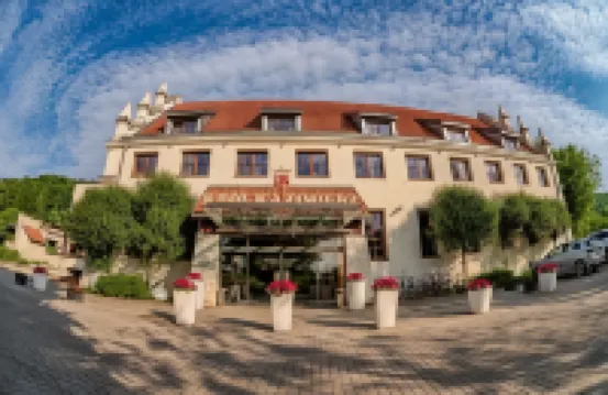 Hotel Król Kazimierz โรงแรมใน