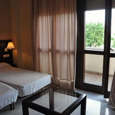Apartamentos Luxsevilla Palacio Отели рядом с достопримечательностью «Аквапарк "Акуополис"»