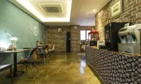 โรงแรม H2