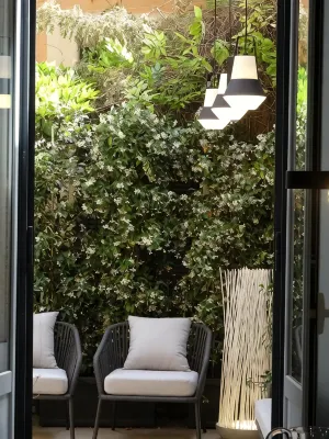 Domus Alberico Hotels in 