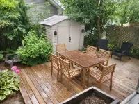 Enjoy this cozy cottage, 10 minutes from Bay Beach in Crystal Beach.