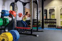 The Gleneagle Hotel & Apartments - Gym