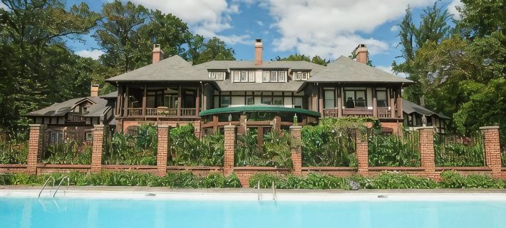 Gramercy Mansion Hotels in Baltimore County