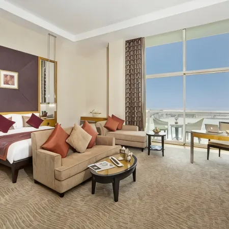 Al Raha Beach Resort and Spa Отели рядом с достопримечательностью «Город Масдар»