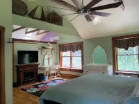 Thousand Island Park home, 5 bedroom,  3 and 1/2 bath, with dock space!! - 4 stjerner