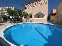 Villa LEMON TREE- Private Pool- Car not necessary
