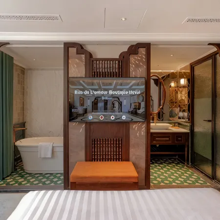 Rue de L'amour - Boutique Hotel Hanoi Отели рядом с достопримечательностью «Озеро Truc Back»