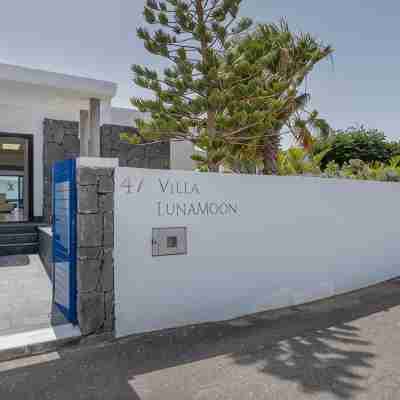 Villa LunaMoon Hotel Exterior