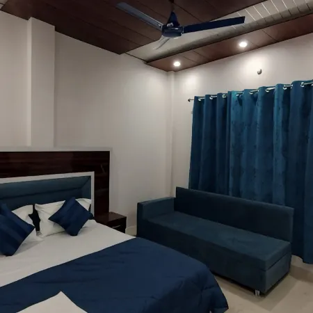 Hotel RISHI