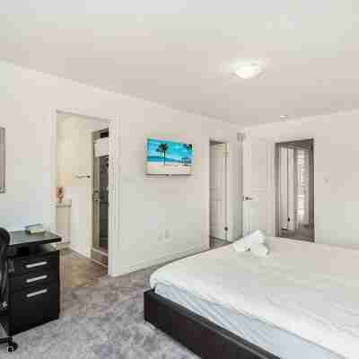 Home in Heart of Niagara Falls Rooms