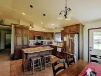 HARVEST COTTAGE Cozy home for family memories in a small town.. - Homestays