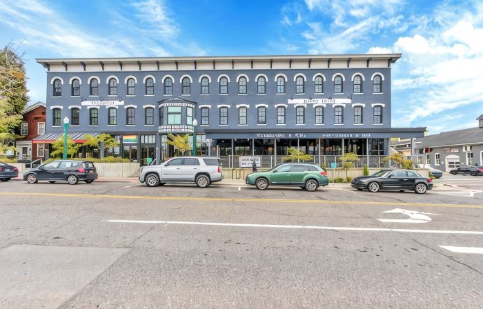 Chelsea Place: Premier Modern Downtown 2BR Loft