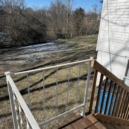 CLOSE TO ARK, SPARKLING CLEAN, BIG FAMILIES, CABLE, KING BED, BACK YARD