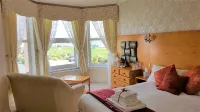 The Briars - Boutique