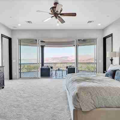 Lake Mead Dream Home Rooms