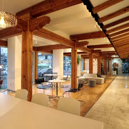 Jeonju Hanok Taejogung Hotel Отели рядом с достопримечательностью «Музей королевских портретов»
