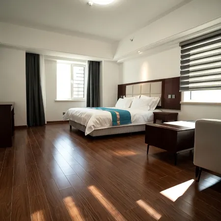 Yingcheng Hotel (Siping Wanda Plaza)