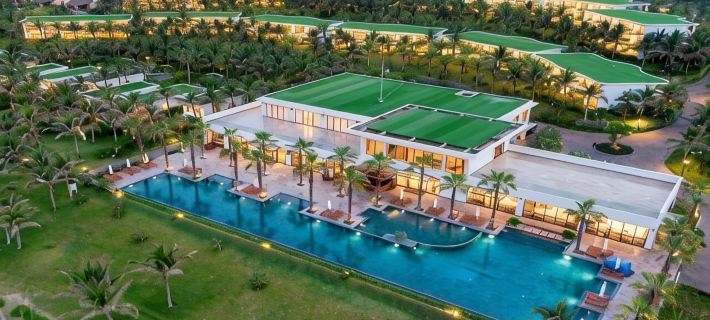 เซเลคทัม โนอา รีสอร์ท คัม รันฮ์ โรงแรมในคัมรานห์