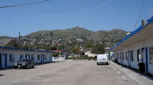 White Caps Motel