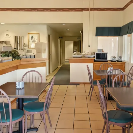 Super 8 by Wyndham Fruita