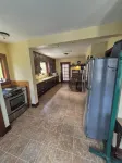 Vintage Island Home 2 Blocks From Town. 4 Bdrs, 2 Kitchens, 3 Bath. Can Sleep 14