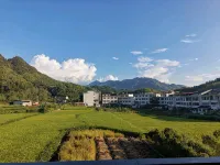 Dashan Mingzhu Apartment (Jiangshan Branch)