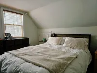Cozy cabin >> Hottub, WiFi, AC. Easy access to outdoors activities year around - balcony