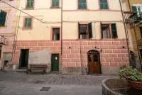 Monterosso Al Mare: apartment in the historic center a stone's throw from the sea - 2-Star